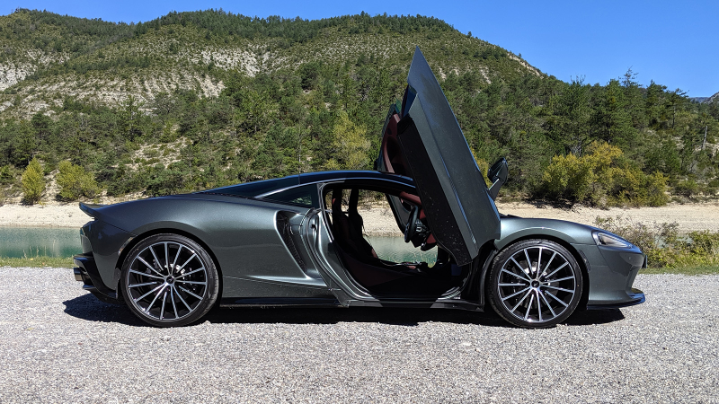 Illustration for article titled The 2020 McLaren GT Will Convince You To Ditch Your Private Jet For Good